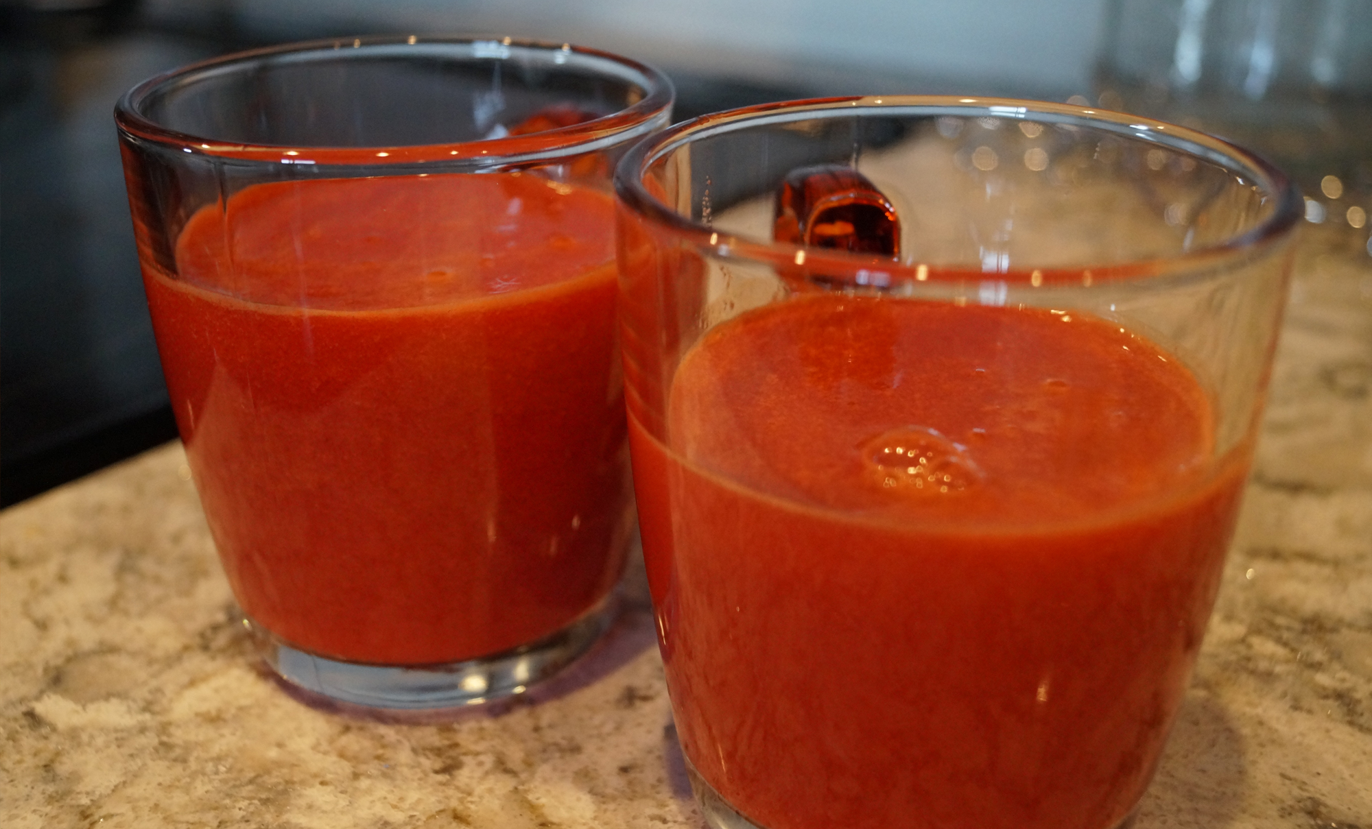 Papaya-beet-juice-two-glasses