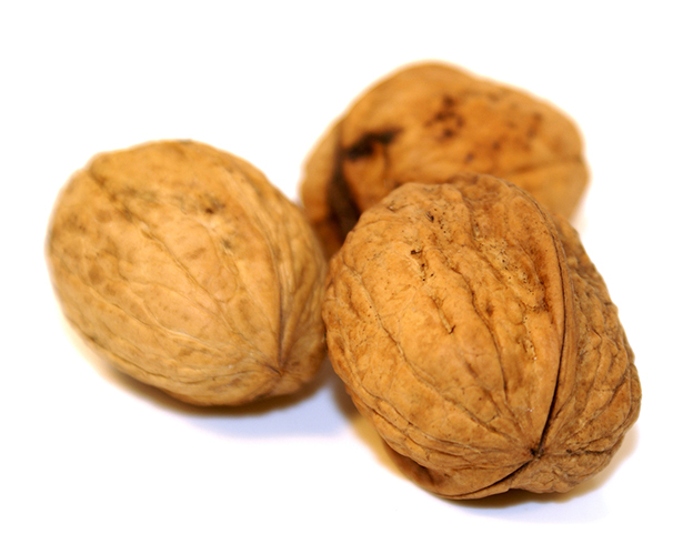 walnuts-healthy-onwhite