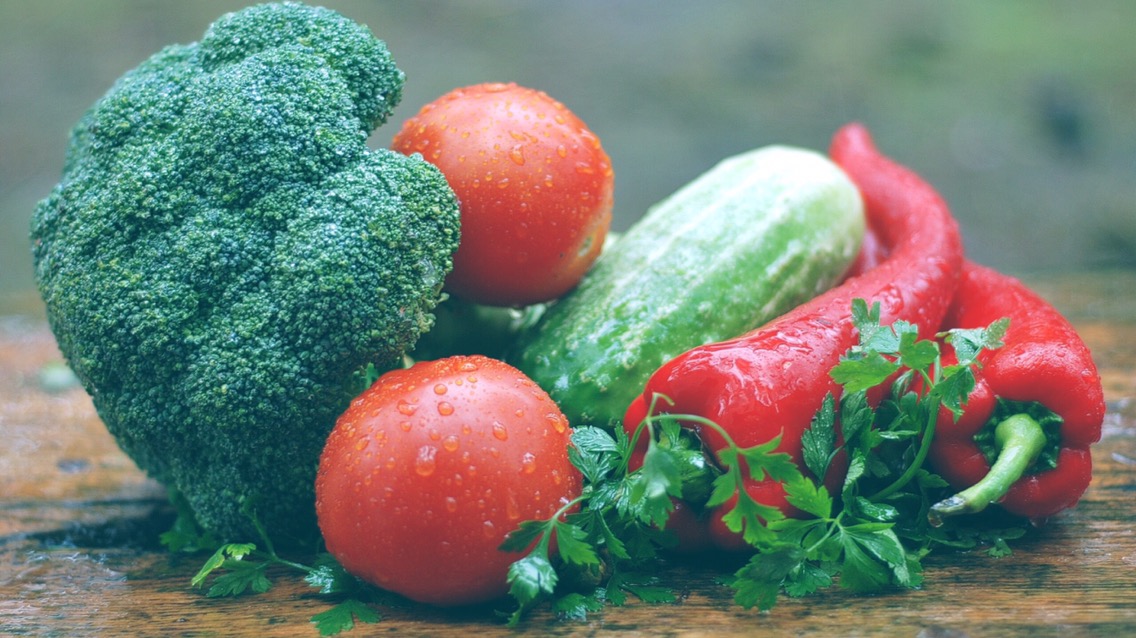 alkaline fruits and vegetables